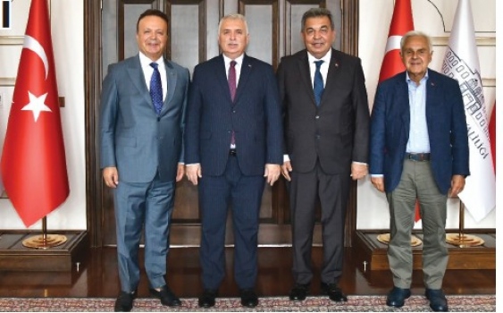 ÇOSB yöneticileri Vali Aziz Yıldırım’ı uğurladı