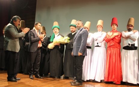 Özel ÇOSB okulunda Mevlana gösterisi