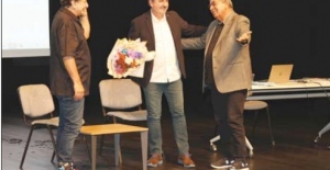 “Caner Yazar Özgür Oynar” ÇOSB’de sahnelendi